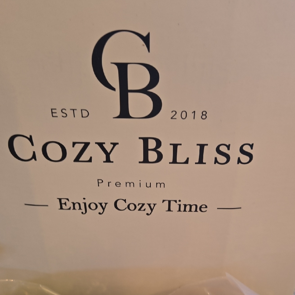 Cozy Bliss Premium Throw Blanket 59” Lamb Playground-Brand New